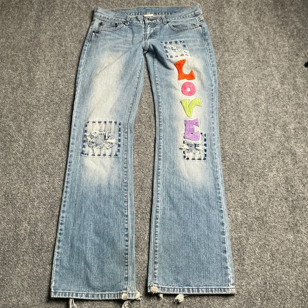 Riley Women Size 5 Low Rise Flare Jeans Light Wash Love Patch Distressed Y2K